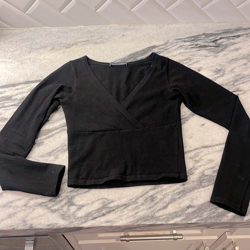 Brandy Melville Top Long-sleeve! Like New!